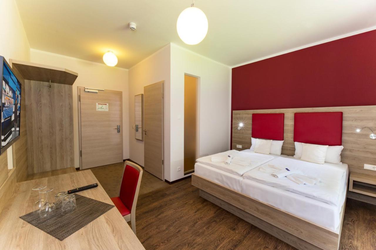 Hotel Zur Ostsee Graal-Mueritz Esterno foto